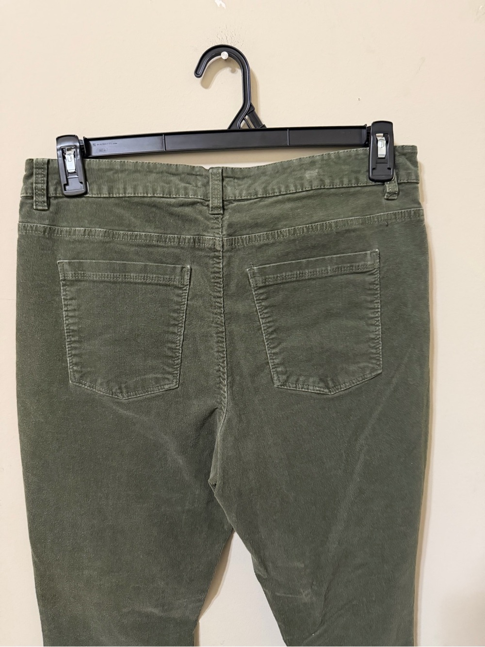 Dip Women’s Olive Green Slim Corduroy Jeans 14 soft cozy stretchy euc - Picture 5 of 8